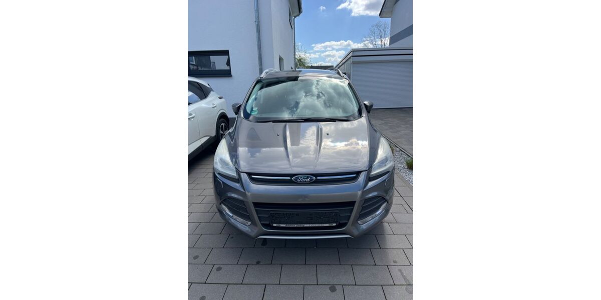 Ford Kuga 183.000 km 7.600 &euro; Geseke 59590