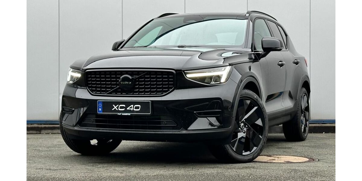 Volvo XC40 4.900 km 42.940 &euro; Paderborn 33106