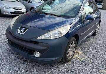 Peugeot 207 142.000 km 499 &euro; Paderborn 33100