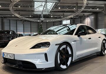 Porsche Taycan 14.900 km 119.890 &euro; Paderborn 33100