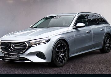 Mercedes-Benz E 200 10.121 km 44.813 &euro; Paderborn 33100