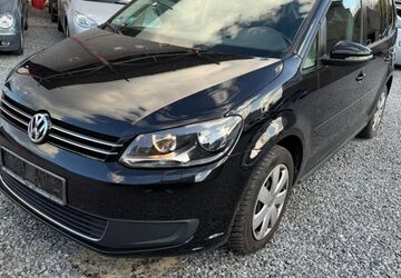 VW Touran 123.000 km 7.399 &euro; Paderborn 33100