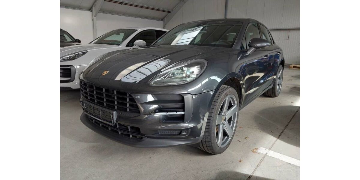 Porsche Macan 69.400 km 47.840 &euro; Paderborn 33100