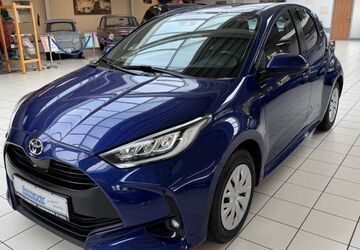 Toyota Yaris 59.484 km 15.890 &euro; Paderborn 33104