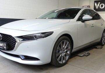 Mazda 3 3.700 km 30.490 &euro; Paderborn 33106