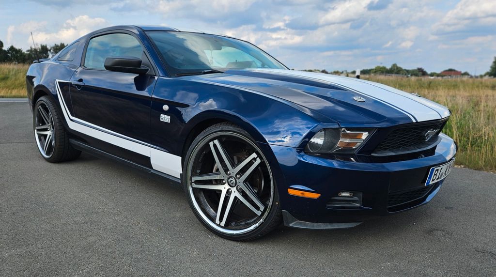 Ford Mustang 147.600 km 9.999 &euro; Paderborn 33104