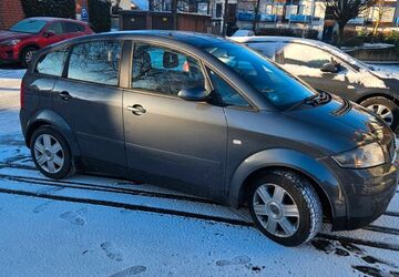 Audi A2 137.000 km 4.200 &euro; Paderborn 33102