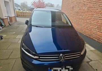 VW Touran 138.000 km 16.900 &euro; Paderborn 33104