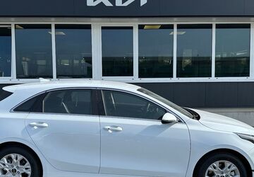 Kia ceed / Ceed 4.500 km 21.490 &euro; Paderborn 33100