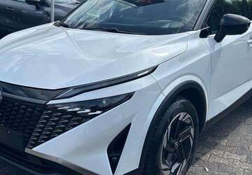 Nissan Qashqai 8.118 km 28.690 &euro; Paderborn 33106