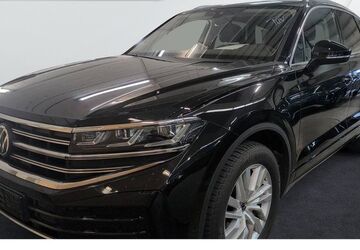 VW Touareg 27.945 km 54.890 &euro; Verl 33415
