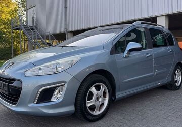 Peugeot 308 138.895 km 2.490 &euro; Paderborn 33102