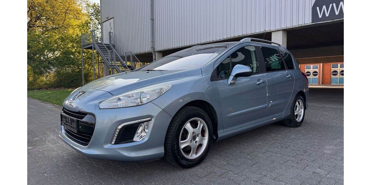 Peugeot 308 138.895 km 2.490 &euro; Paderborn 33102