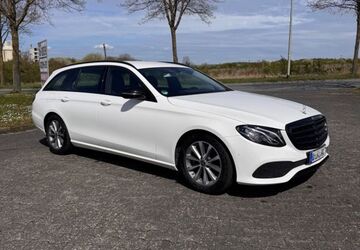 Mercedes-Benz E 220 199.500 km 16.790 &euro; Büren 33142