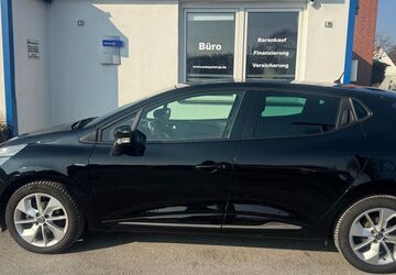 Renault Clio 97.000 km 7.949 &euro; Gütersloh 33330