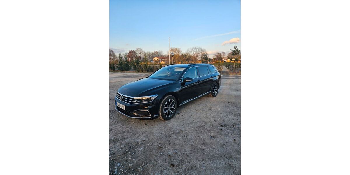 VW Passat Variant 90.000 km 19.300 &euro; Rietberg 33397