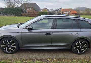 Skoda Octavia 8.000 km 31.100 &euro; Langenberg 33449