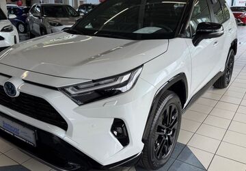 Toyota RAV 4 12.475 km 41.890 &euro; Paderborn 33104