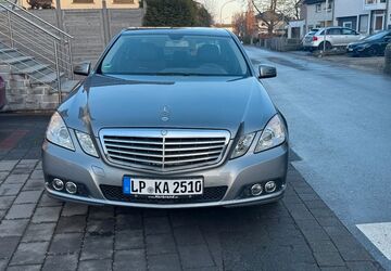 Mercedes-Benz E 220 148.000 km 13.900 &euro; Lippstadt 59556