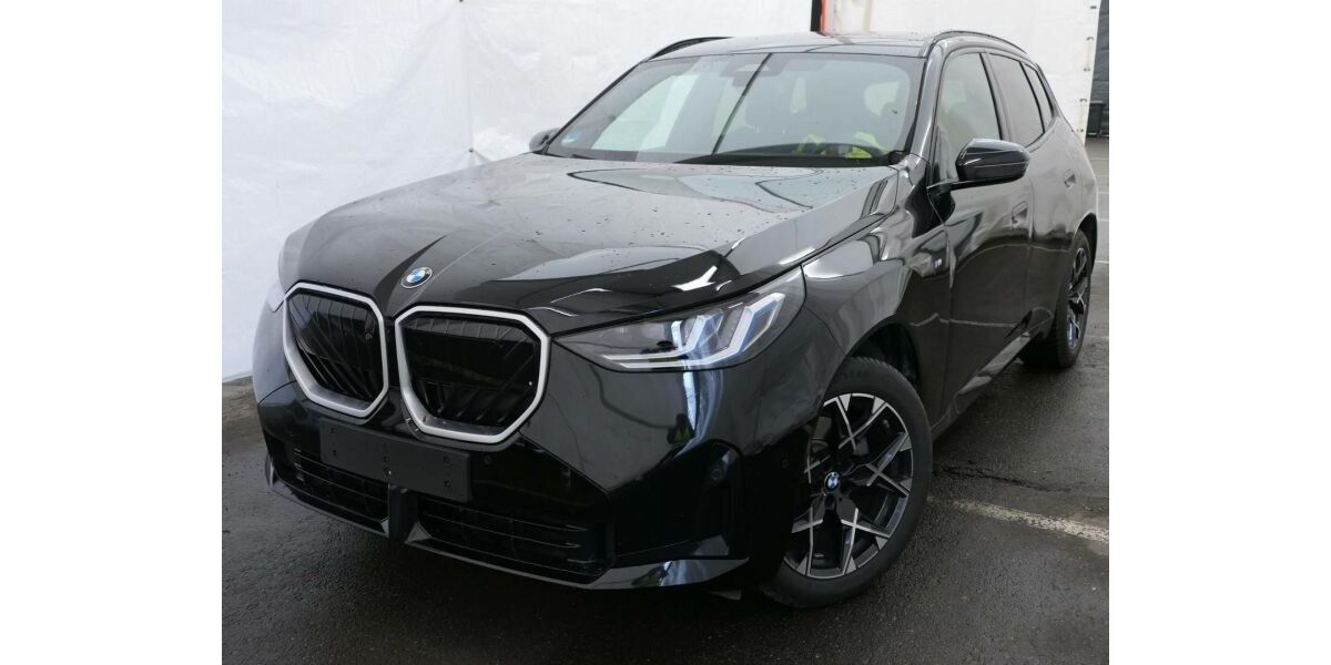 BMW X3 15.600 km 51.420 &euro; Paderborn 33100
