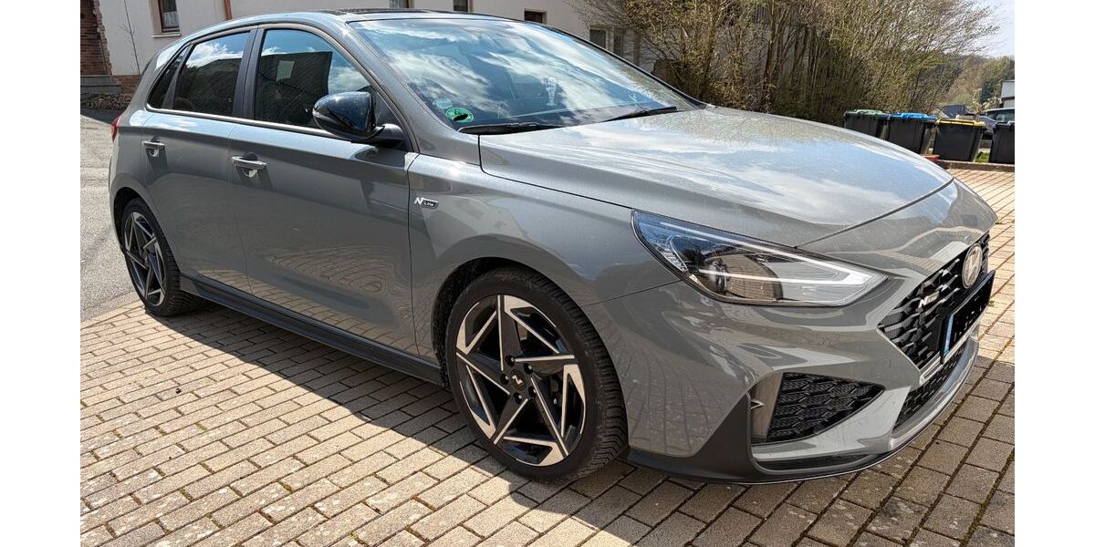Hyundai i30 21.400 km 24.990 &euro; Bad Wünnenberg 33181