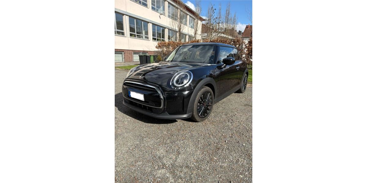 Mini ONE 88.000 km 14.900 &euro; Paderborn 33098