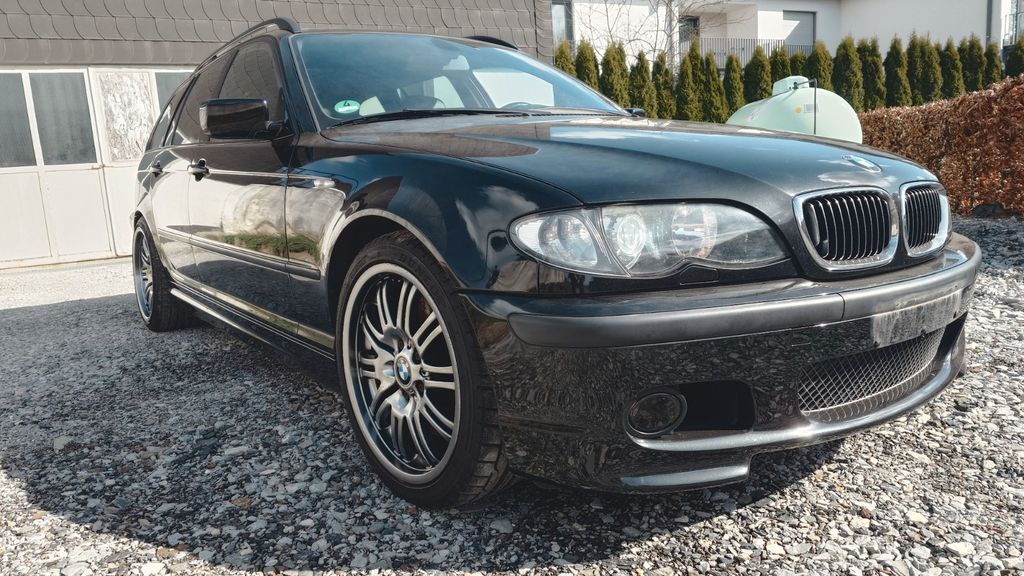 BMW 330 327.433 km 6.499 &euro; Warstein 59581