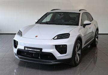 Porsche Macan 6.846 km 72.750 &euro; Paderborn 33100