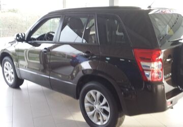Suzuki Grand Vitara 248.000 km 5.800 &euro; Büren 33142