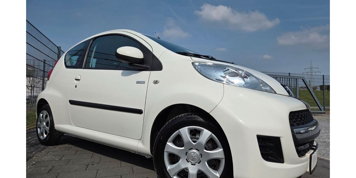 Peugeot 107 83.000 km 3.999 &euro; Paderborn 33102
