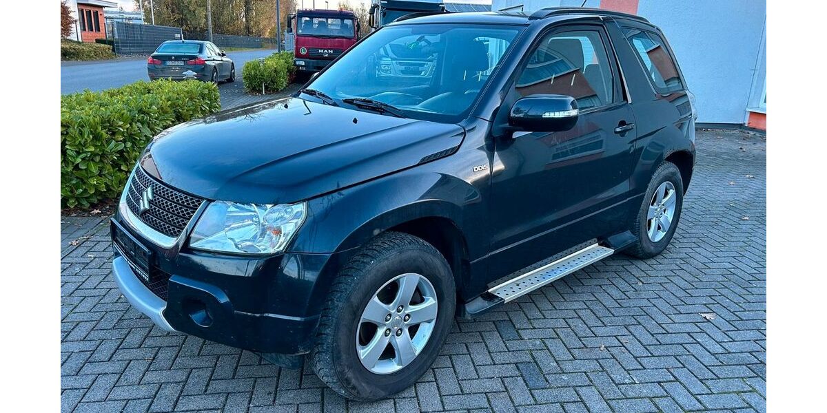 Suzuki Grand Vitara 258.000 km 2.600 &euro; Lippstadt 59557