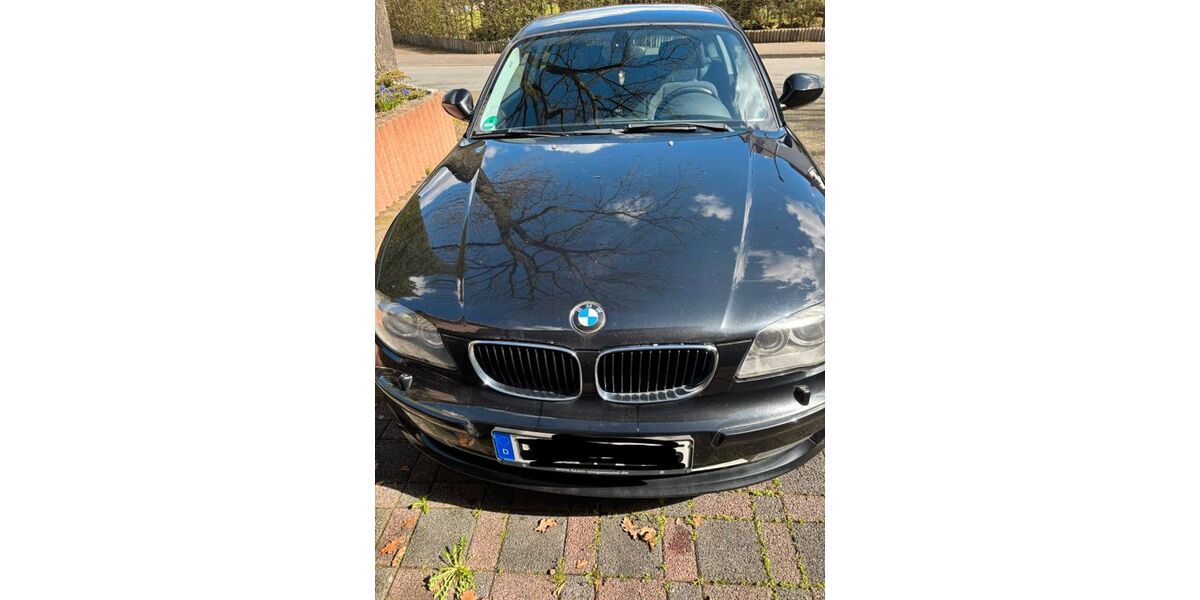 BMW 118 210.000 km 3.500 &euro; Paderborn 33106
