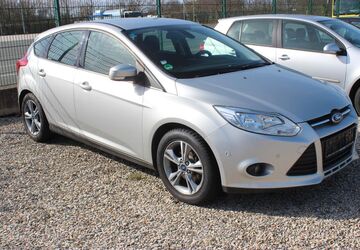 Ford Focus 191.000 km 1.990 &euro; Paderborn 33106
