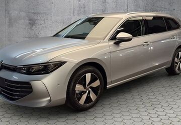 VW Passat 5.900 km 41.905 &euro; Paderborn 33100