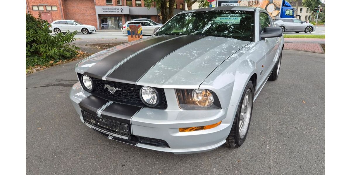 Ford Mustang 110.000 km 15.950 &euro; Delbrück 33129