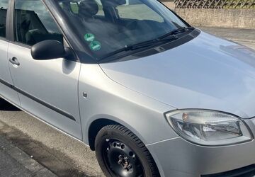 Skoda Fabia 89.000 km 5.290 &euro; Salzkotten 33154