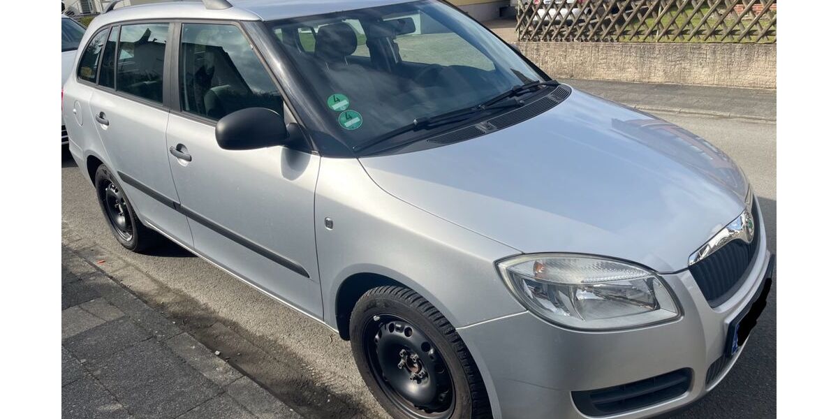 Skoda Fabia 89.000 km 5.290 &euro; Salzkotten 33154
