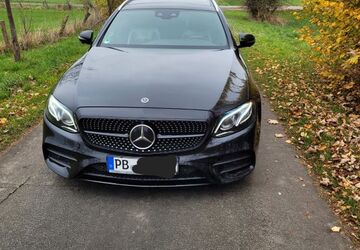 Mercedes-Benz E 220 195.000 km 22.499 &euro; Paderborn 33102