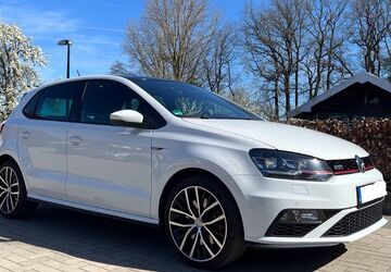 VW Polo 68.100 km 15.990 &euro; Gütersloh 33330