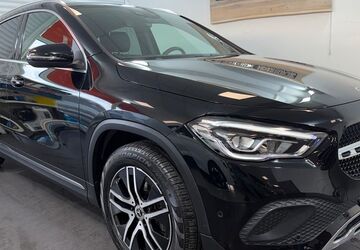 Mercedes-Benz GLA 200 61.500 km 28.600 &euro; Soest 59494