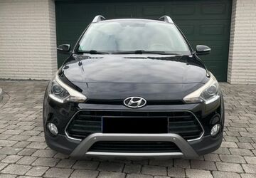 Hyundai i20 117.000 km 7.900 &euro; Bad Wünnenberg 33181