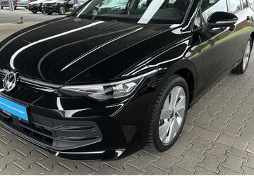 VW Golf 22.779 km 29.985 &euro; Büren 33142
