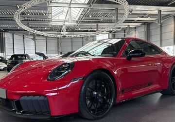 Porsche 992 3.500 km 199.890 &euro; Paderborn 33100