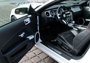 Ford Mustang 68.307 km 38.500 &euro; Soest 59494