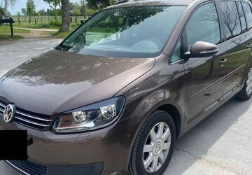 VW Touran 126.000 km 6.999 &euro; Lippstadt 59556