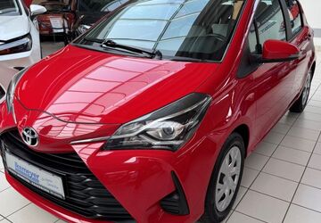 Toyota Yaris 83.100 km 11.890 &euro; Paderborn 33104