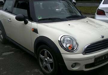 Mini One 143.880 km 4.890 &euro; Rietberg 33397