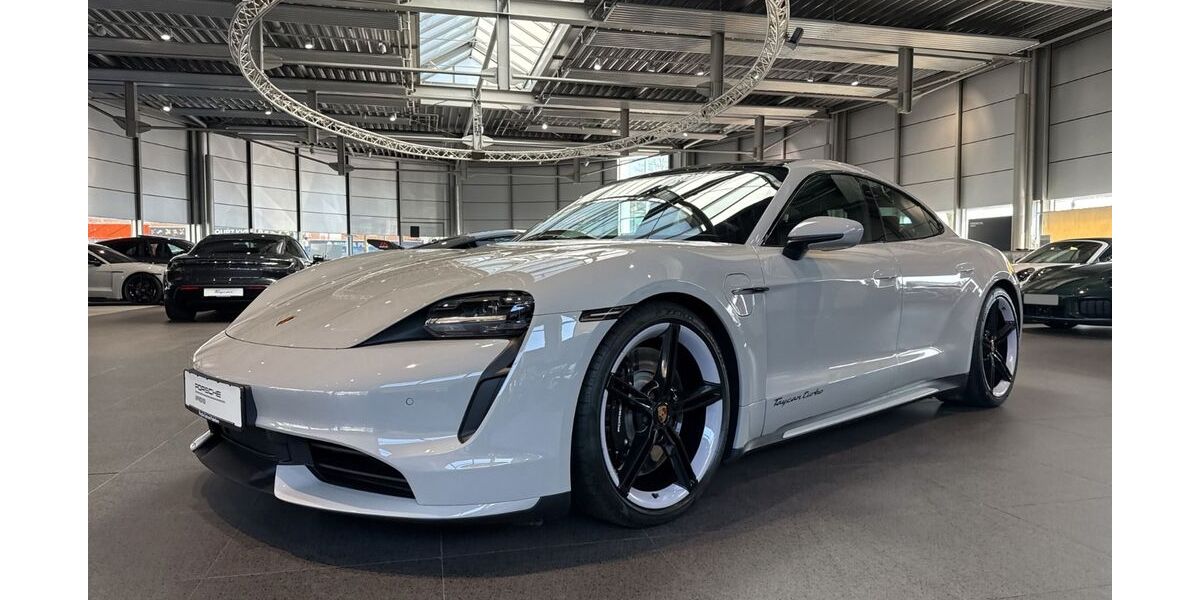 Porsche Taycan 18.450 km 89.890 &euro; Paderborn 33100