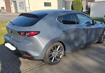 Mazda 3 51.000 km 21.000 &euro; Paderborn 33102