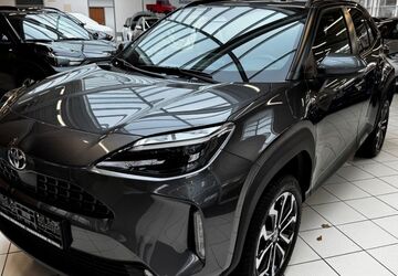 Toyota Yaris Cross 14.375 km 24.890 &euro; Paderborn 33104